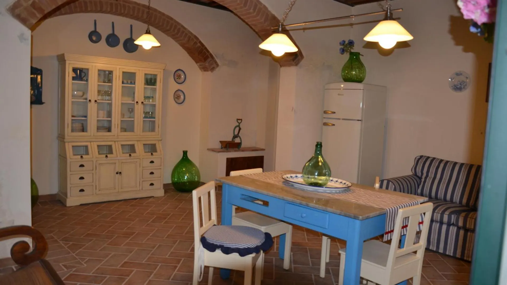 Agriturismo Sant'Alfredo Monteroni dʼArbia 0*,  Italia