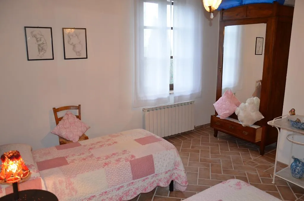 Casa di campagna Agriturismo Sant'Alfredo Monteroni dʼArbia